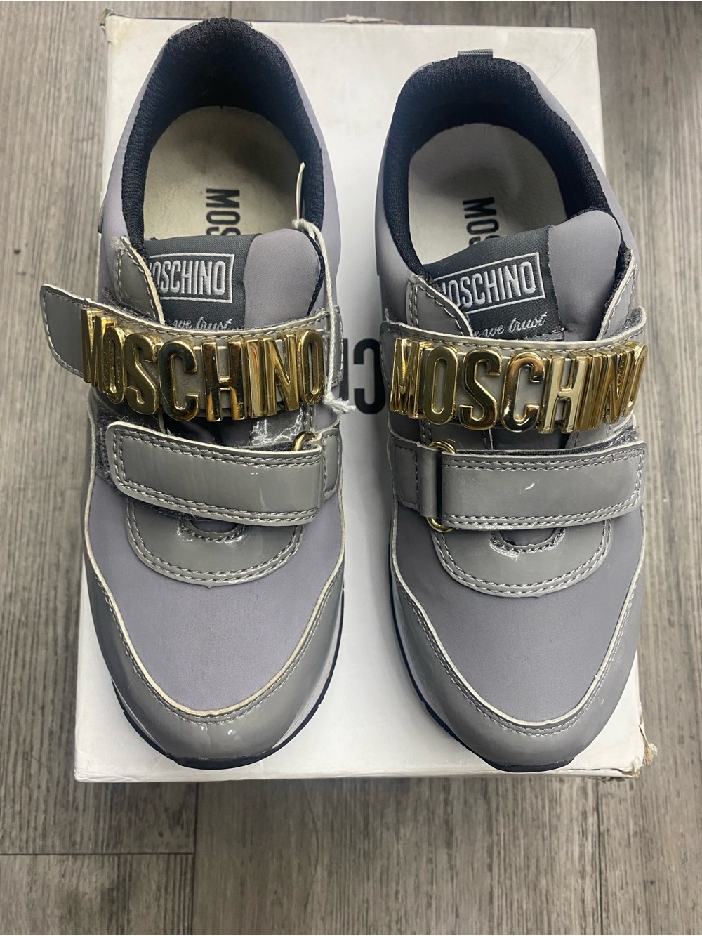 MOSCHINO Grey Nylon Sneakers Gold Logo EU 32 Display